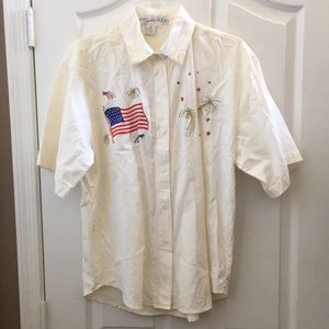 FINAL MARKDOWN Jane Ashley patriotic looking blouse medium